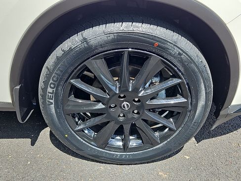 Certified 2023 Nissan Murano SV w/ SV Midnight Edition Package AWD/4WD image 8