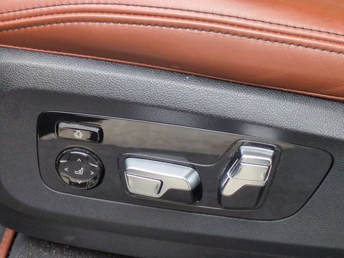 Used 2022 BMW ALPINA XB7 AWD/4WD image 17