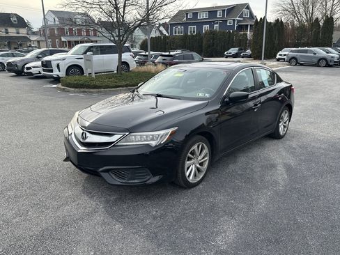Used 2018 Acura ILX image 2