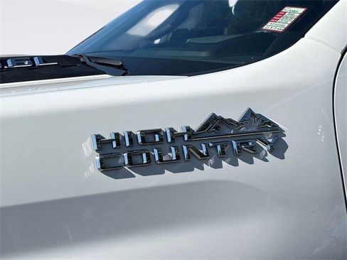 Certified 2025 Chevrolet Silverado 2500 High Country w/ Technology Package image 7