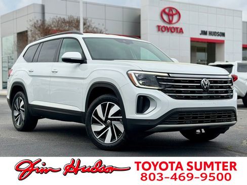 Used 2024 Volkswagen Atlas SE image 1