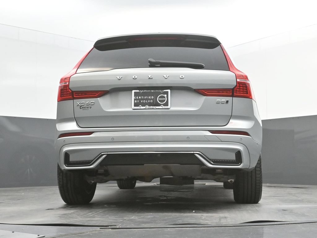 Certified 2024 Volvo XC60 B5 Plus AWD/4WD image 25