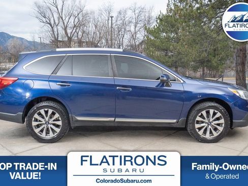 Used 2017 Subaru Outback 3.6R Touring image 1