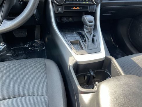 Used 2023 Toyota RAV4 LE FWD image 21