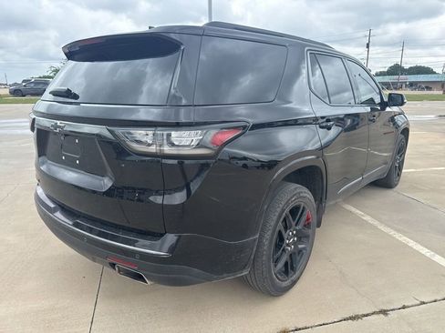 Used 2020 Chevrolet Traverse Premier w/ Redline Edition FWD image 6