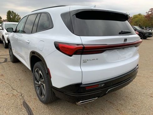 New 2026 Buick Enclave Sport Touring w/ Power Package image 6