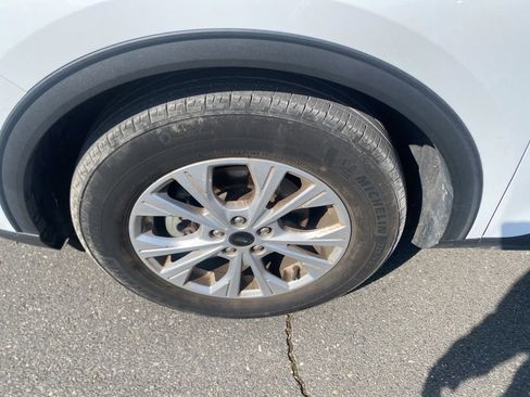 Used 2024 Ford Escape Active image 9