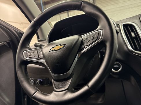 Used 2023 Chevrolet Equinox LT image 10