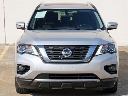 Used 2020 Nissan Pathfinder Platinum FWD image 46