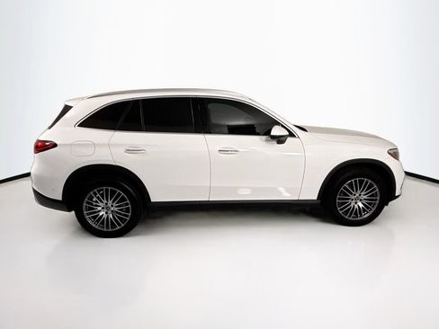 Used 2026 Mercedes-Benz GLC 300 image 4
