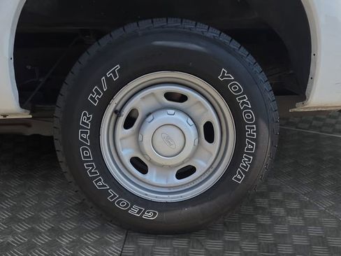 Used 2013 Ford F250 XL image 28