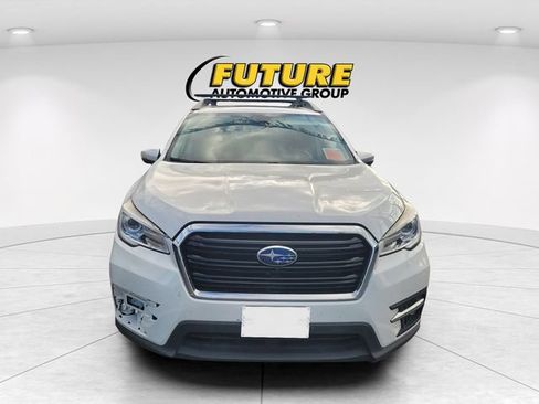 Used 2019 Subaru Ascent Touring AWD/4WD image 2