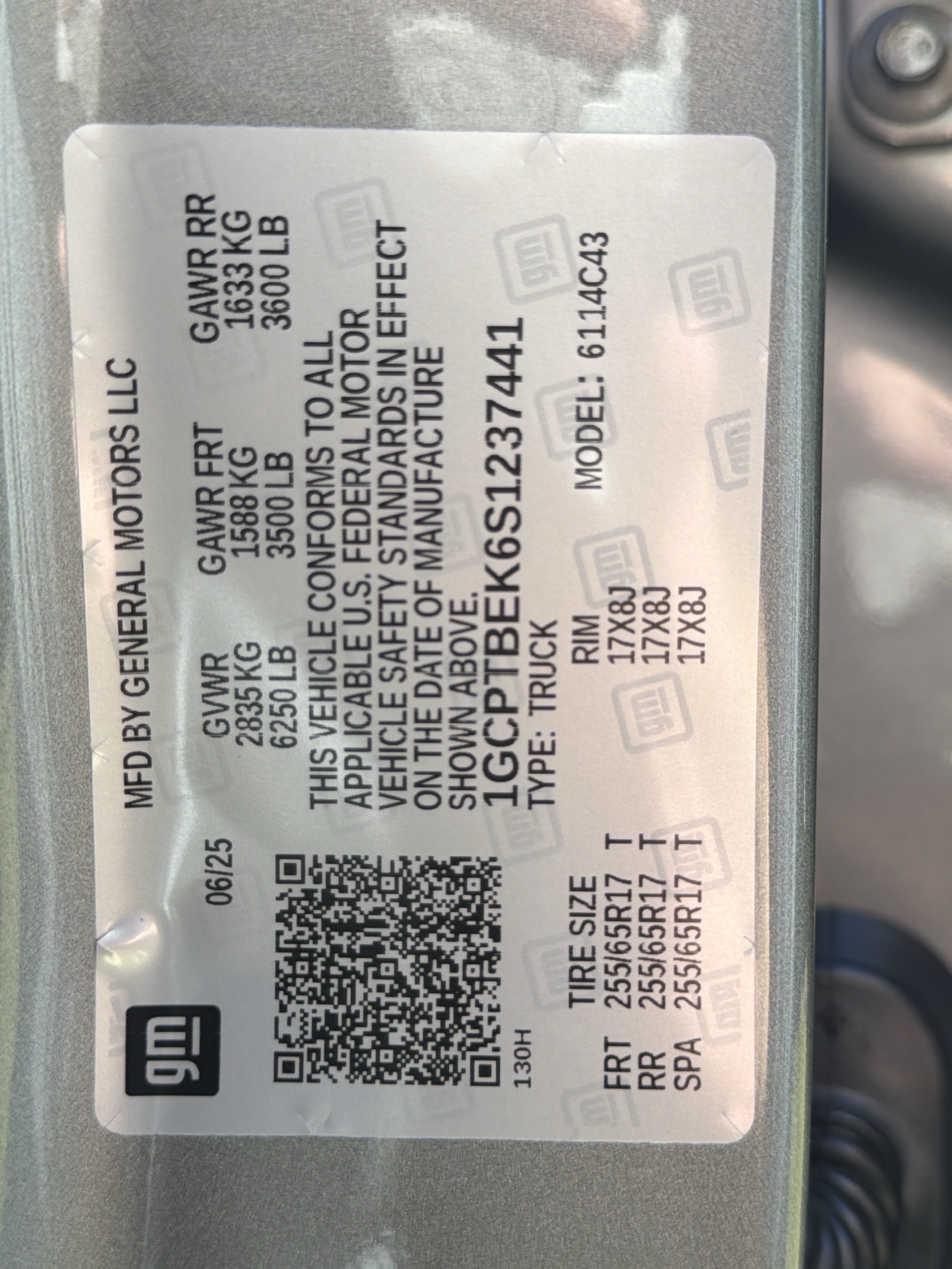 Used 2025 Chevrolet Colorado W/T w/ WT Convenience Package II AWD/4WD image 31