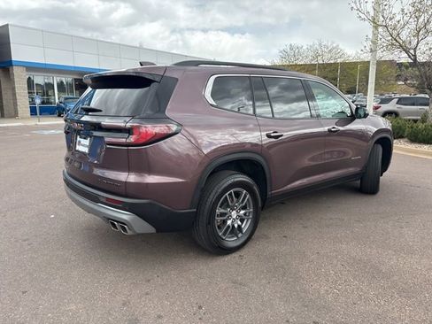 Certified 2025 GMC Acadia Elevation AWD/4WD image 6