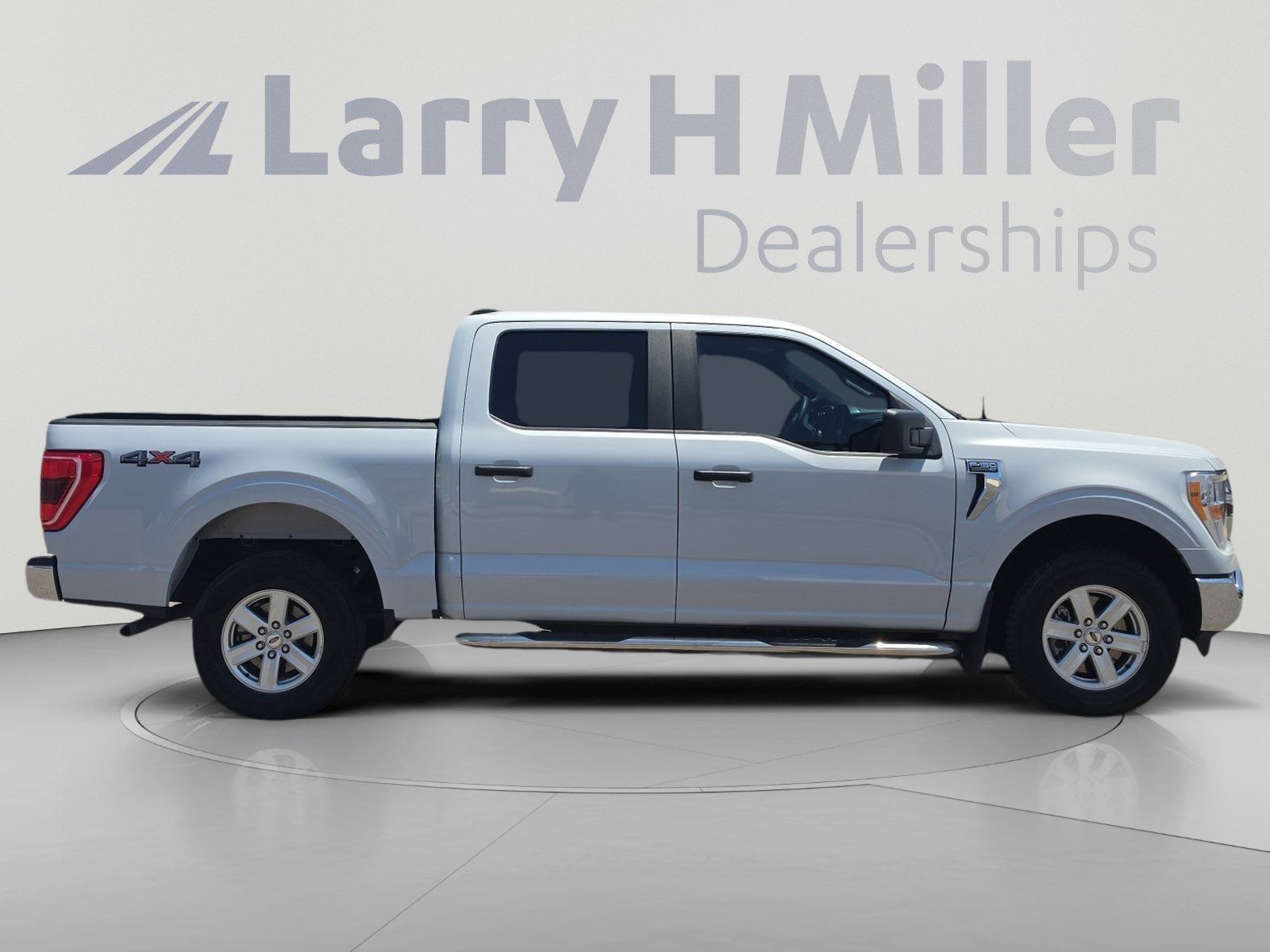 Certified 2022 Ford F150 XLT w/ Trailer Tow Package AWD/4WD image 6