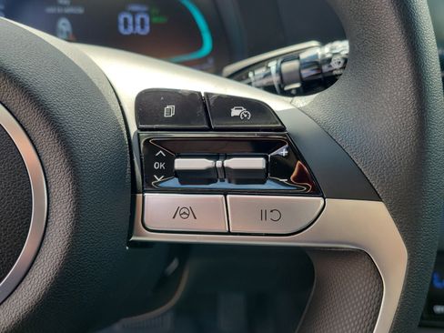 New 2025 Hyundai Elantra Hybrid FWD image 15