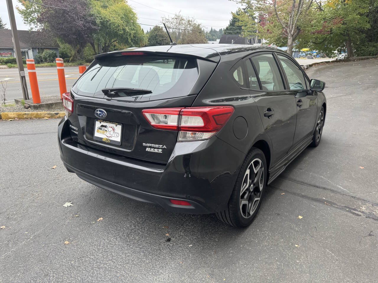 Used 2017 Subaru Impreza 2.0i AWD/4WD image 5