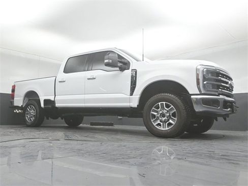 Used 2025 Ford F250 Lariat w/ Snow Plow Prep Package image 36