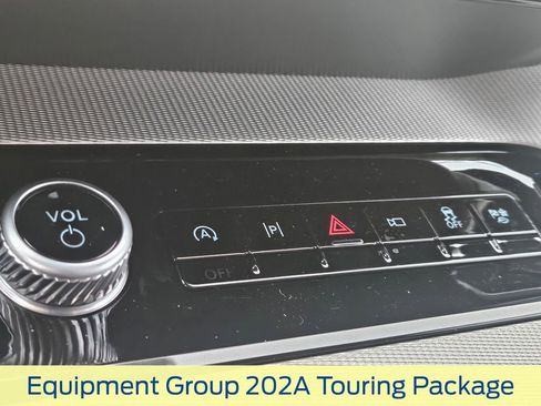 New 2026 Ford Expedition Active image 23