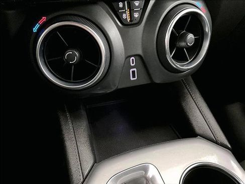 Used 2022 Chevrolet Blazer LT FWD image 26