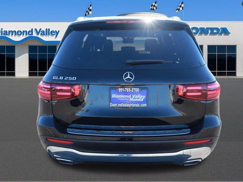 Used 2024 Mercedes-Benz GLB 250 image 5