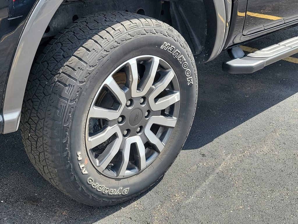 Used 2019 Ford Ranger XLT w/ Equipment Group 302A Luxury AWD/4WD image 9