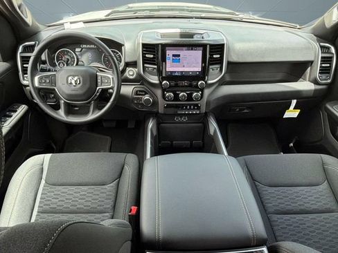 New 2026 RAM 1500 Express AWD/4WD image 16