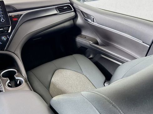 Used 2023 Toyota Camry LE image 22