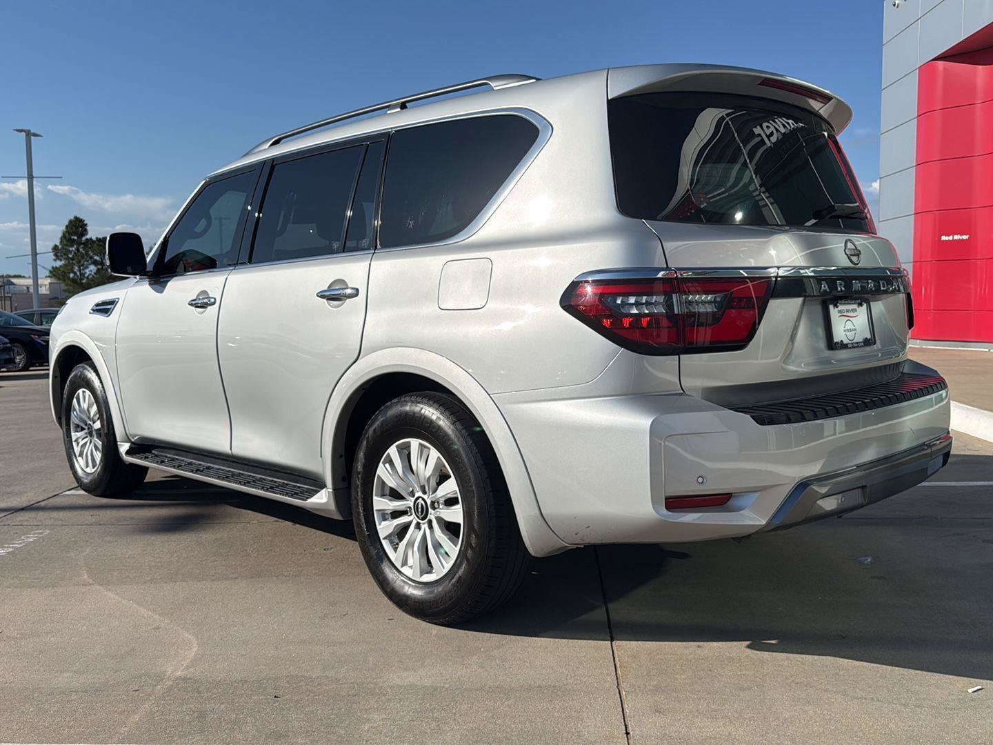 Used 2023 Nissan Armada SV w/ Cargo Package AWD/4WD image 10