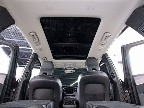 Used 2023 Volvo XC90 B6 Ultimate w/ Protection Package Premier image 36