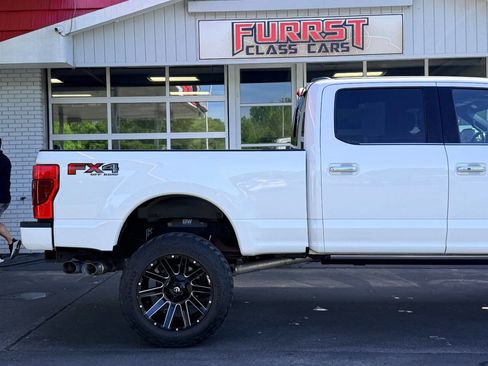 Used 2020 Ford F250 Platinum w/ FX4 Off-Road Package AWD/4WD image 11
