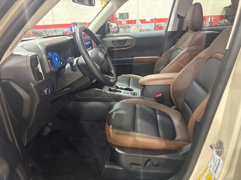 Used 2025 Ford Bronco Sport Outer Banks w/ Outer Banks Tech Package+ AWD/4WD image 49