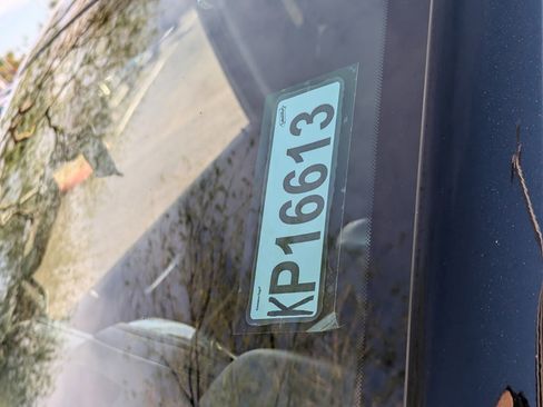 Used 2020 Chevrolet Silverado 1500 LT image 32