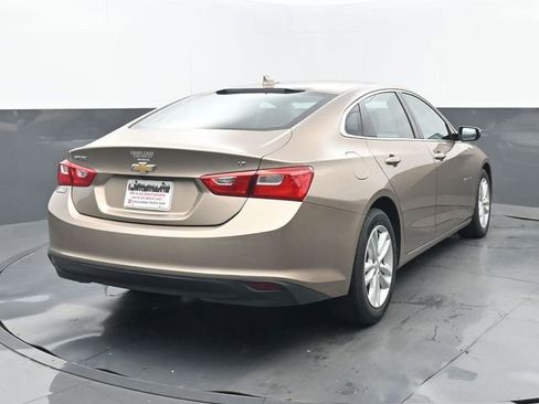 Used 2018 Chevrolet Malibu LT FWD image 6