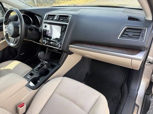 Used 2019 Subaru Outback 2.5i Limited AWD/4WD image 33