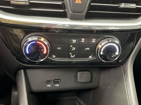 Used 2026 Buick Encore GX Sport Touring w/ Advanced Technology Package AWD/4WD image 18
