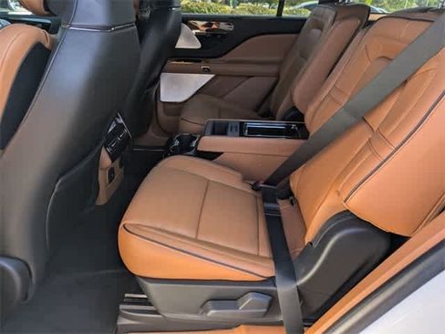 Used 2024 Lincoln Aviator Black Label w/ Dynamic Handling Package image 20