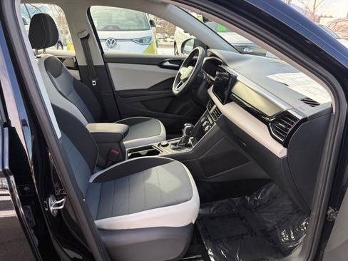 Used 2025 Volkswagen Taos S image 28