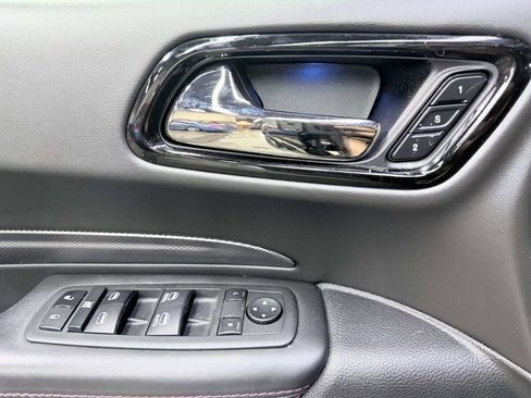Used 2022 Dodge Durango R/T AWD/4WD image 25