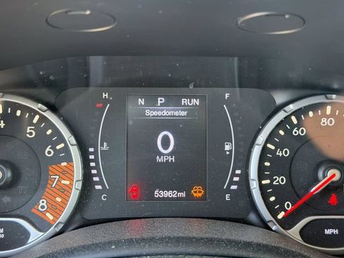 Used 2023 Jeep Renegade Latitude AWD/4WD image 13