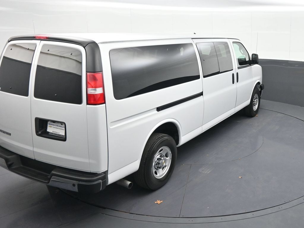 Certified 2024 Chevrolet Express 3500 LT w/ LT Preferred Equipment Group RWD image 25
