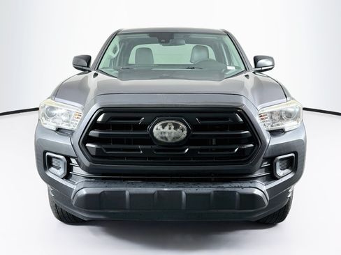 Used 2018 Toyota Tacoma SR RWD image 2