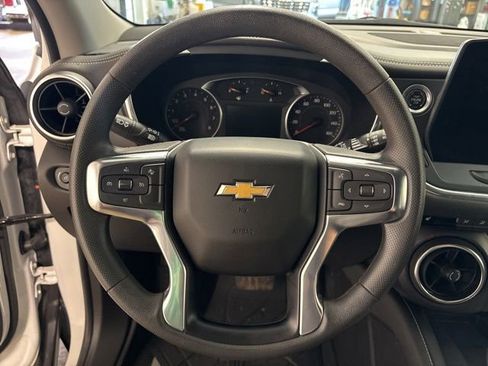 Used 2024 Chevrolet Blazer LT w/ Convenience Package FWD image 13