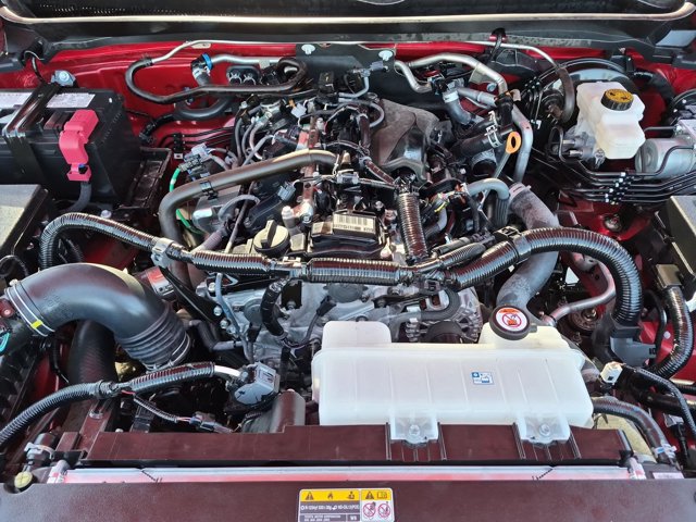 Used 2025 Toyota Tacoma SR5 AWD/4WD image 21