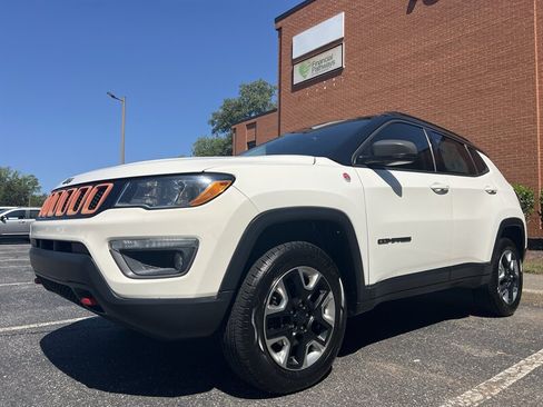 Used 2018 Jeep Compass Trailhawk AWD/4WD image 1