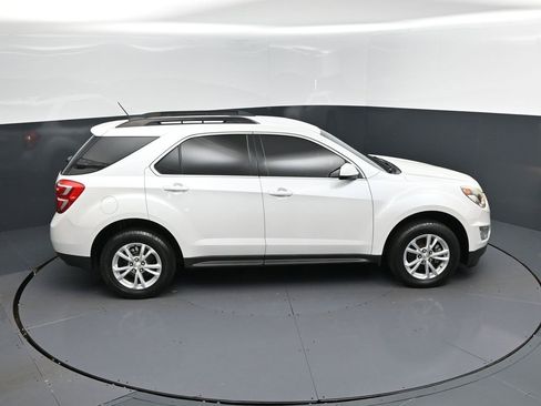 Used 2017 Chevrolet Equinox LT w/ Convenience Package image 36