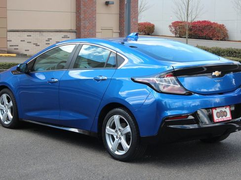 Used 2016 Chevrolet Volt LT image 3