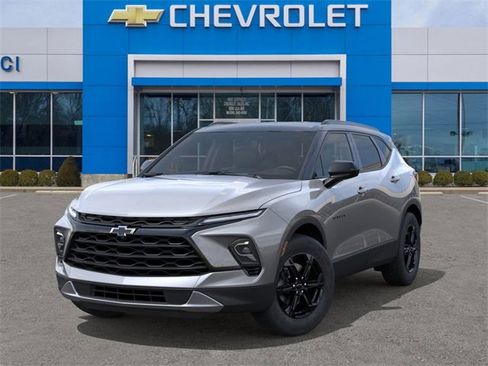 New 2025 Chevrolet Blazer LT w/ Midnight/Sport Edition image 6