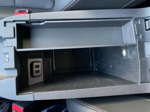 Used 2024 Chevrolet Equinox RS w/ RS Leather Package image 21