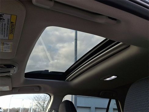 Used 2025 Subaru Outback Premium image 14